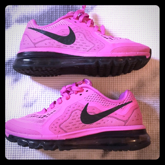 Nike AirMax Shoes Women's sz 7.5 Pink 💕 7 1/2